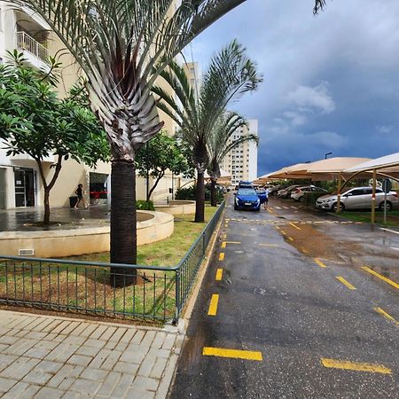 Apartamento Em Condominio Com Lazer 贝洛哈里桑塔 外观 照片