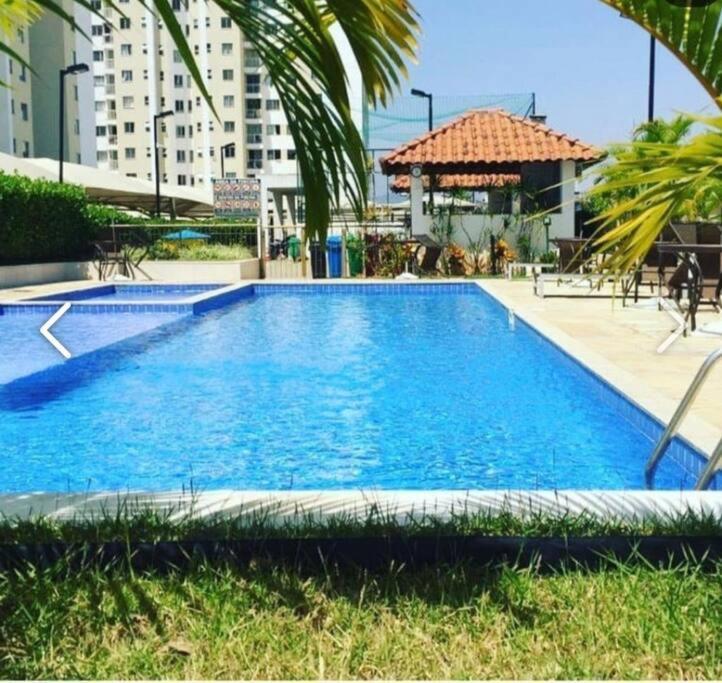 Apartamento Em Condominio Com Lazer 贝洛哈里桑塔 外观 照片